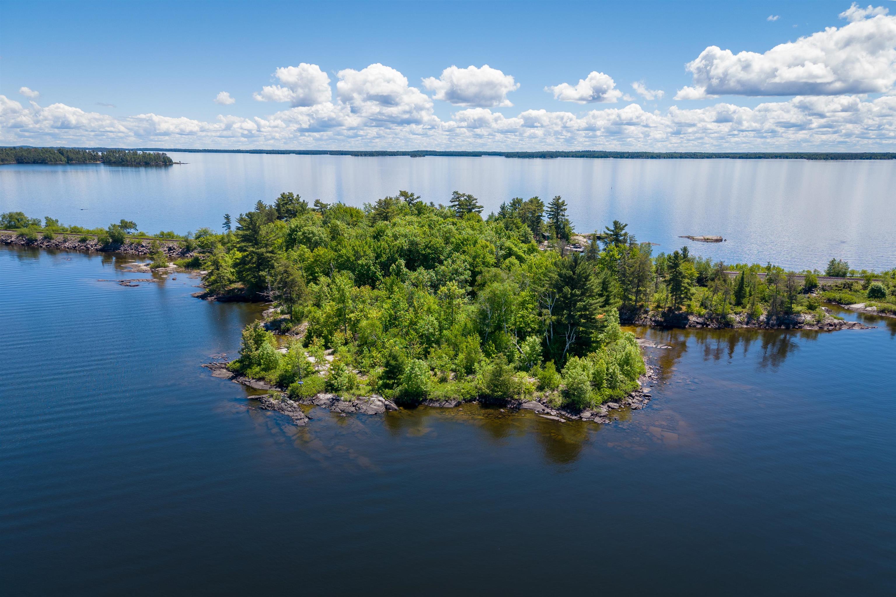 G 734 Rainy Lake, Fort Frances, Ontario, Canada photo 7