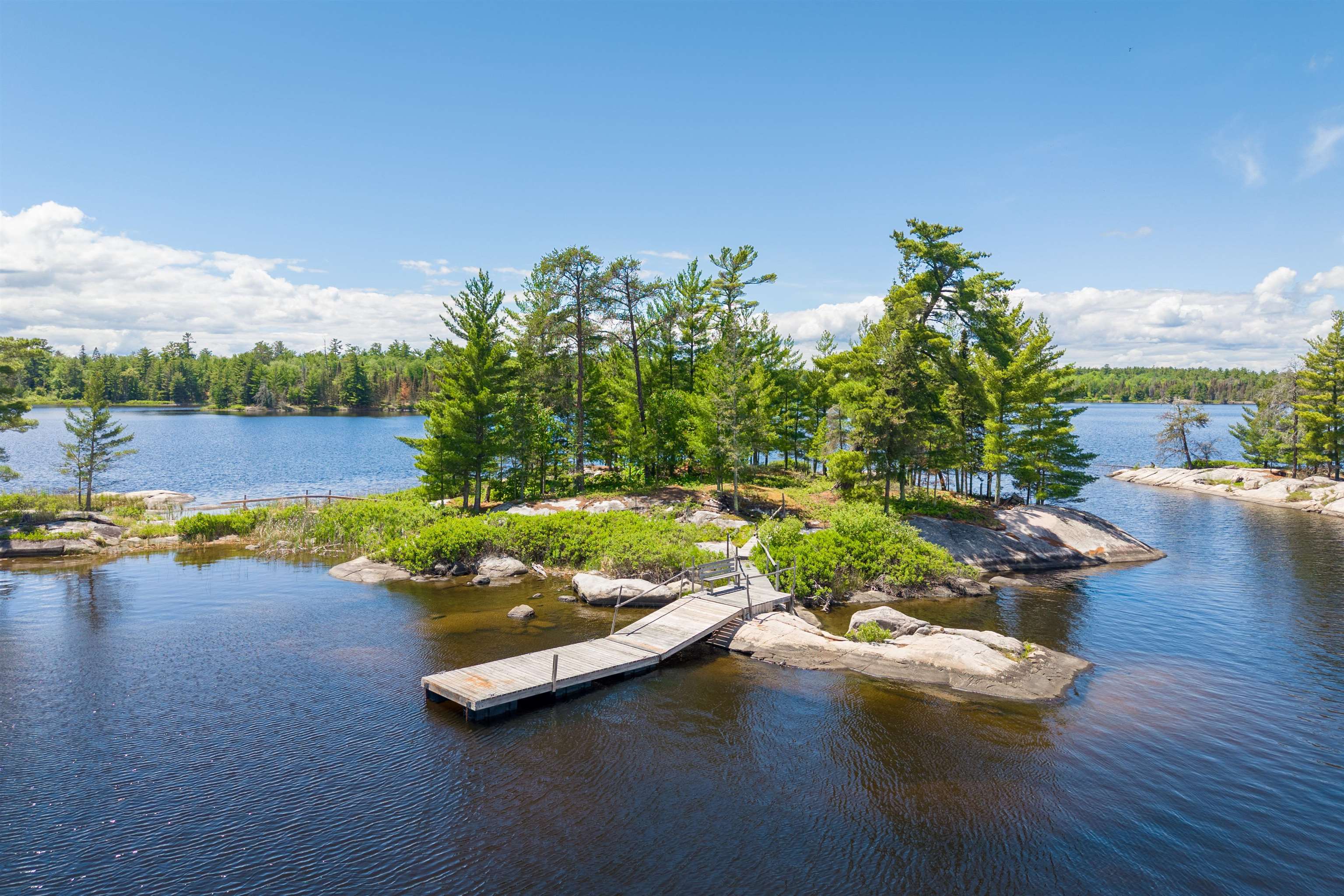G-1425 Ben Island, Rainy Lake Island, Fort Frances, Ontario, Canada photo 7
