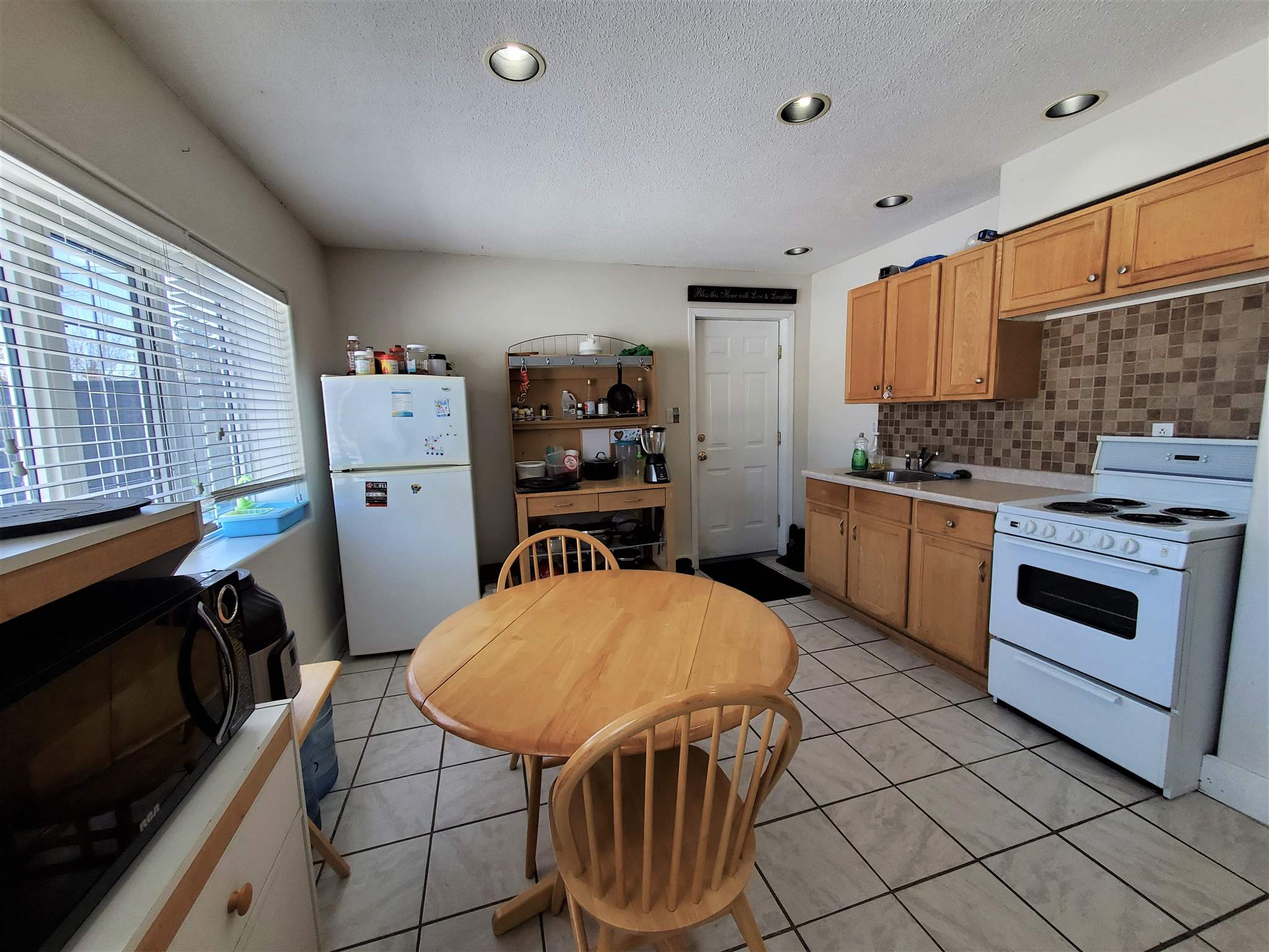 100 Queen Street, Barwick, Ontario, Canada photo 30