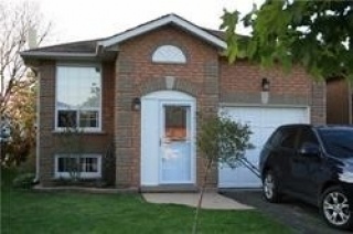2 Maple Ave W, New Tecumseh Ontario, Canada