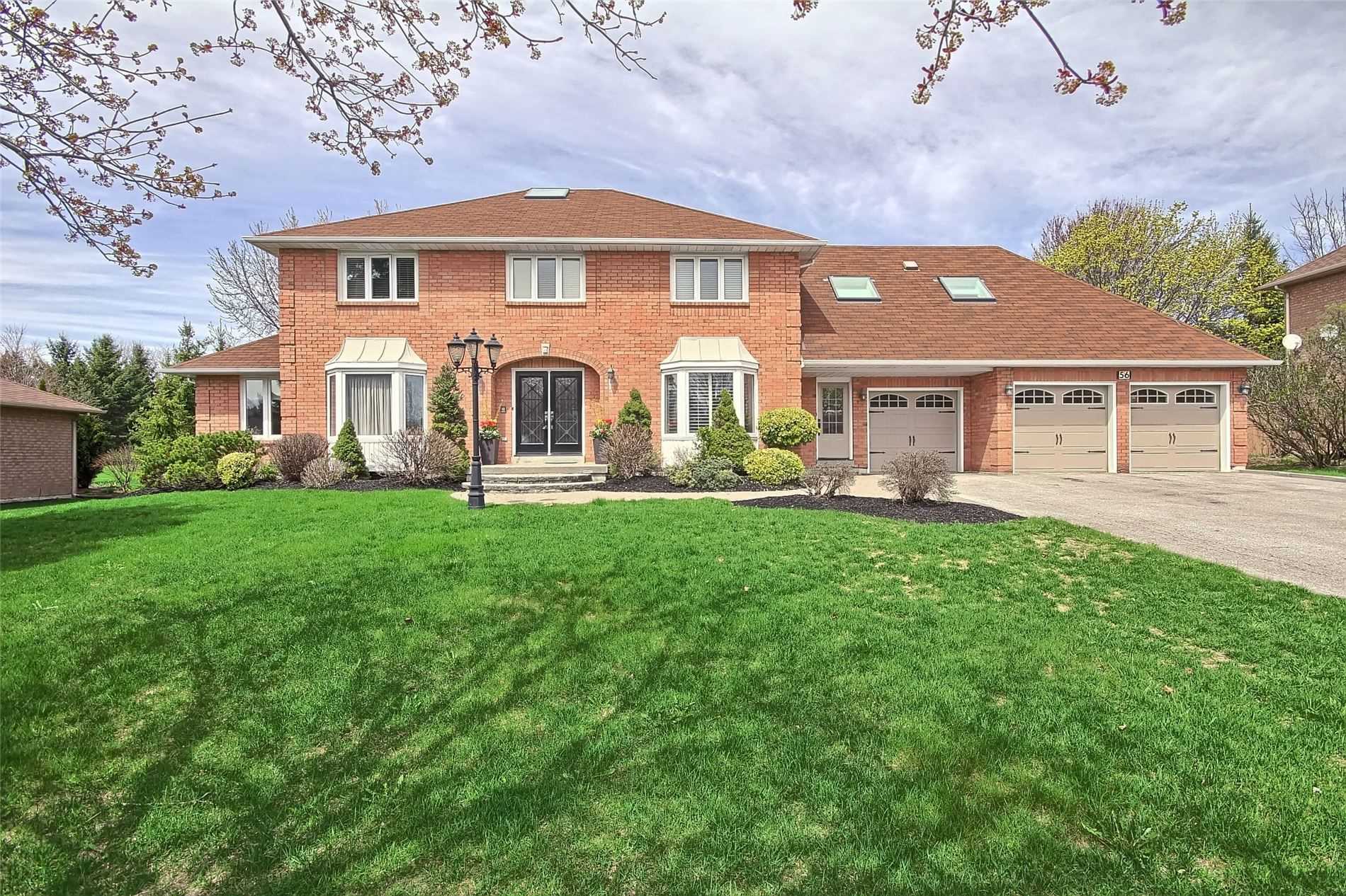 56 Arthur Hall Dr, East Gwillimbury Ontario, Canada