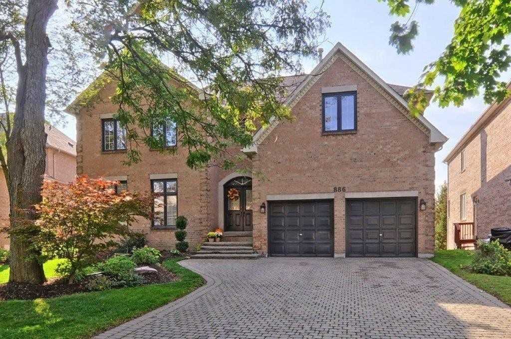 886 Norsan Crt, Newmarket Ontario, Canada
