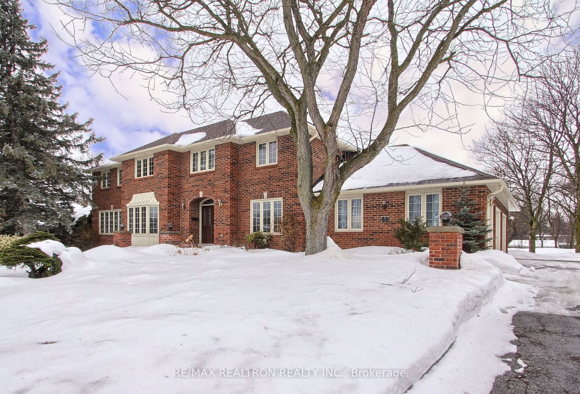 60 Ward Ave, East Gwillimbury Ontario, Canada