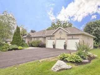 8 Maplehyrn Ave, East Gwillimbury Ontario, Canada
