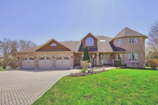 60 Maple Way, East Gwillimbury Ontario, Canada