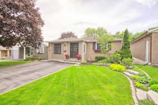 180 Robinson Dr, Newmarket Ontario, Canada