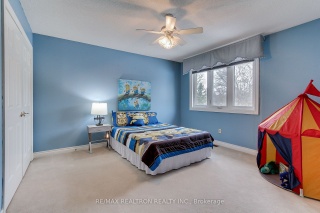 60 Ward Ave, East Gwillimbury Ontario