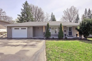 956 Lemar Rd, Newmarket Ontario, Canada