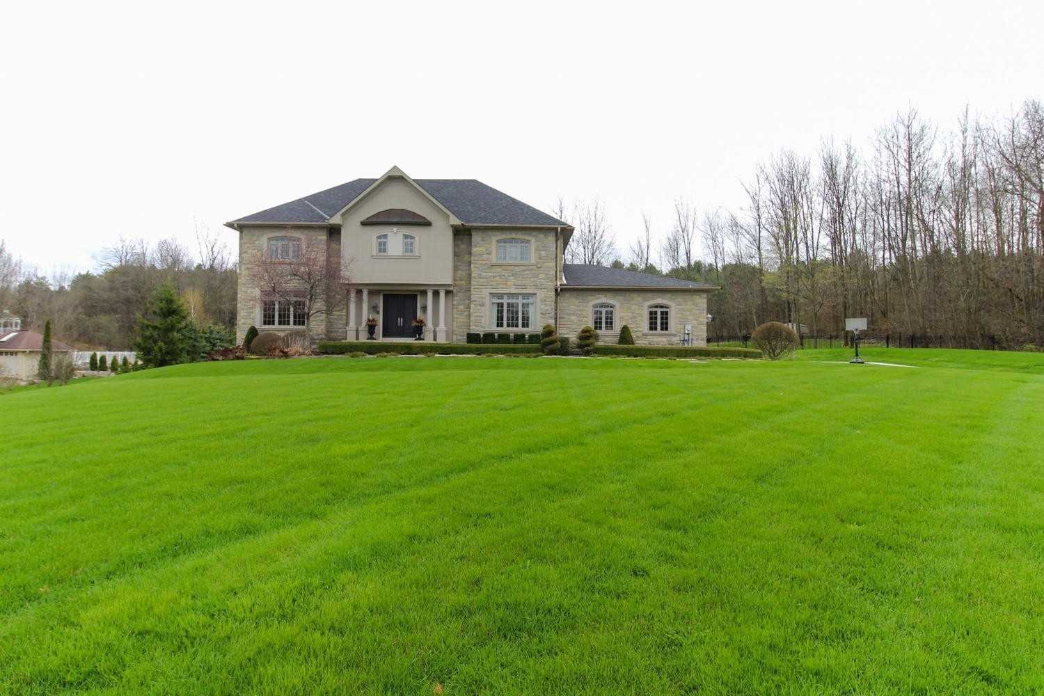 33 Sherwood Glen, East Gwillimbury Ontario, Canada