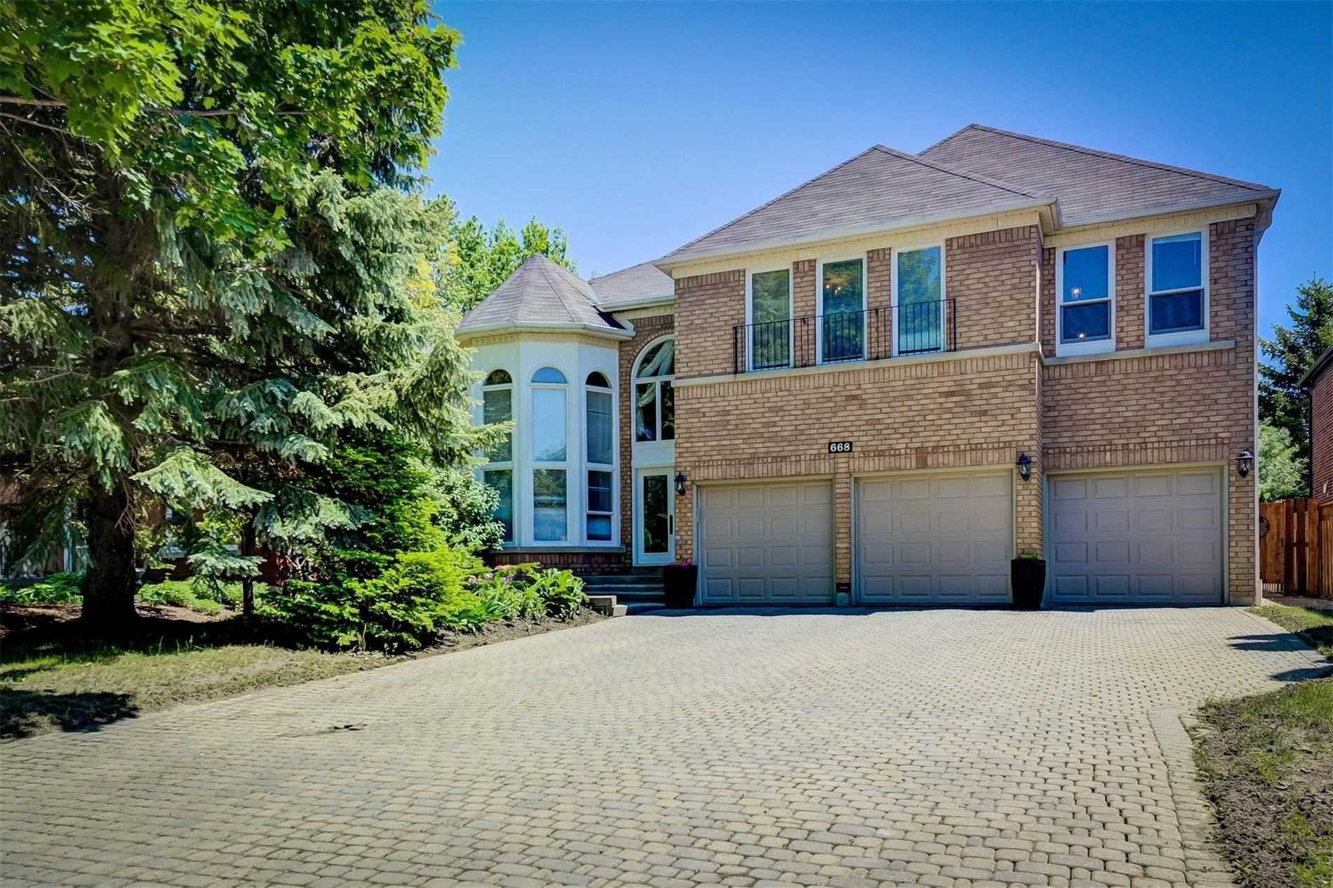 668 Exceller Circ, Newmarket Ontario, Canada