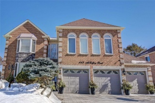 445 Mccaffrey Rd, Newmarket Ontario, Canada