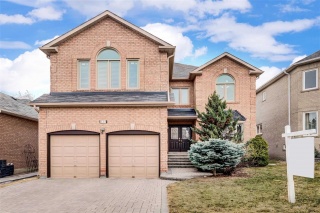 335 Brookside Ave, Richmond Hill Ontario, Canada