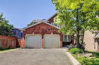 114 Bonny Meadows Dr, Aurora Ontario, Canada