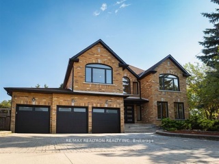 622 Lyman Blvd, Newmarket Ontario