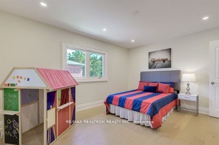 622 Lyman Blvd, Newmarket Ontario