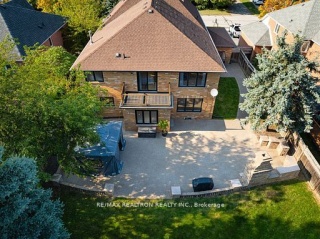 622 Lyman Blvd, Newmarket Ontario