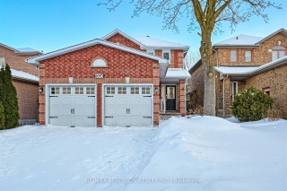 690 College Manor Dr, Newmarket Ontario