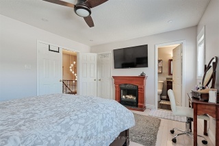 690 College Manor Dr, Newmarket Ontario