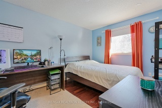 690 College Manor Dr, Newmarket Ontario