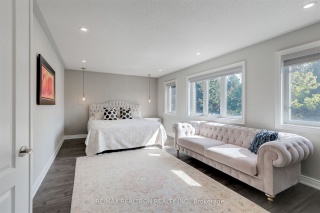 1058 Bob Scott Crt, Newmarket Ontario