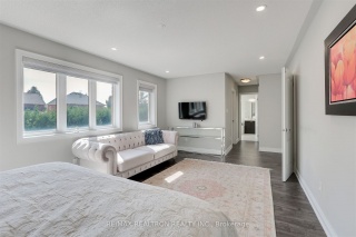 1058 Bob Scott Crt, Newmarket Ontario