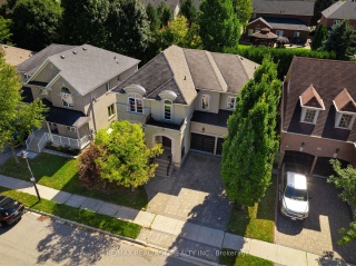 1058 Bob Scott Crt, Newmarket Ontario