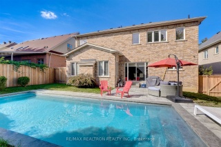 1058 Bob Scott Crt, Newmarket Ontario