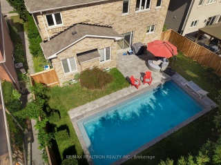 1058 Bob Scott Crt, Newmarket Ontario