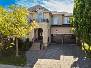 1058 Bob Scott Crt, Newmarket Ontario