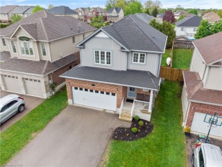 12 ROBERT SIMONE Way, Ayr Ontario, Canada