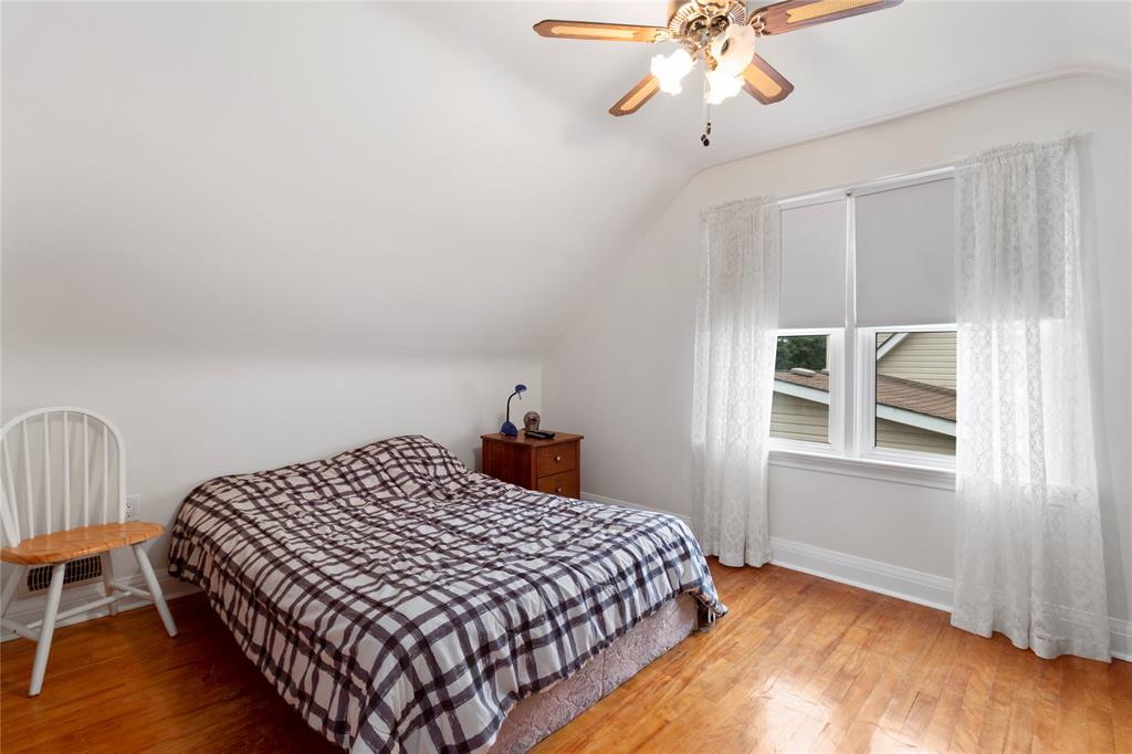 945 FERNDALE Drive, Sarnia, Ontario, Canada photo 13
