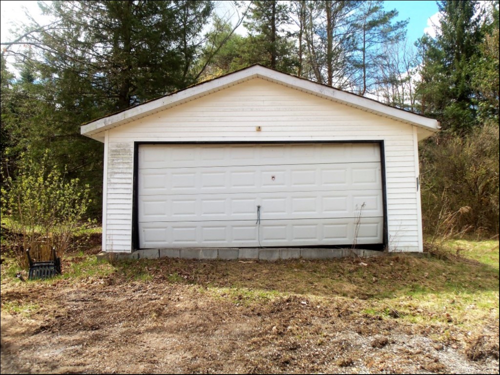 SOMERVILLE TWP., KAWARTHA LAKES, Kinmount, Ontario, Canada