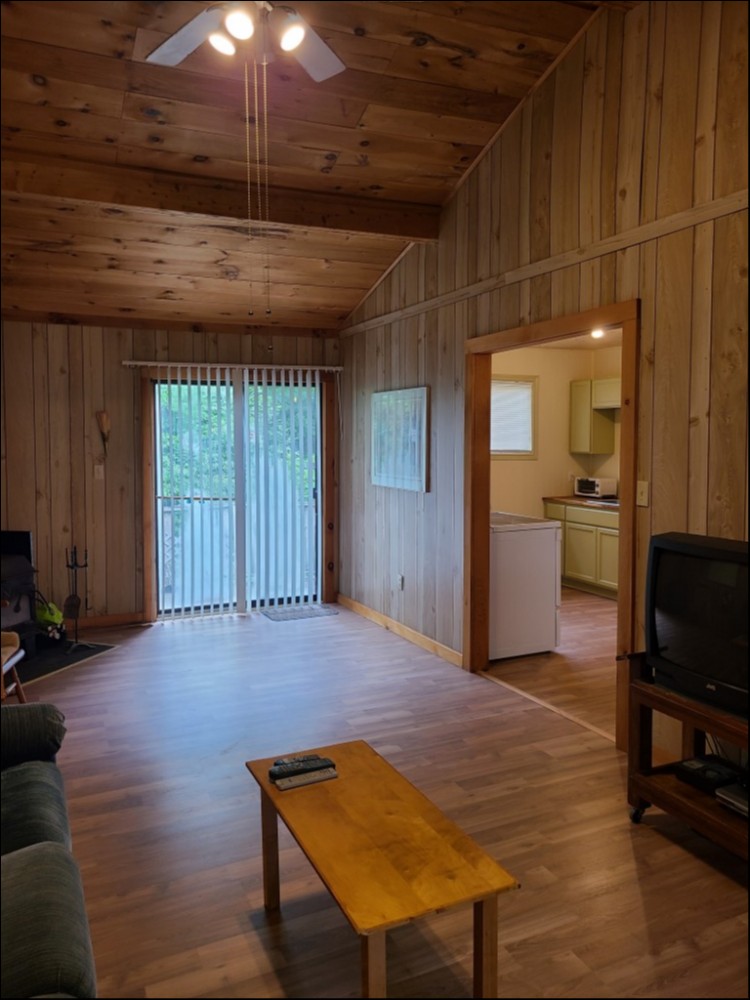 BACK BAY ESTATES, Trent Lakes, Ontario, Canada