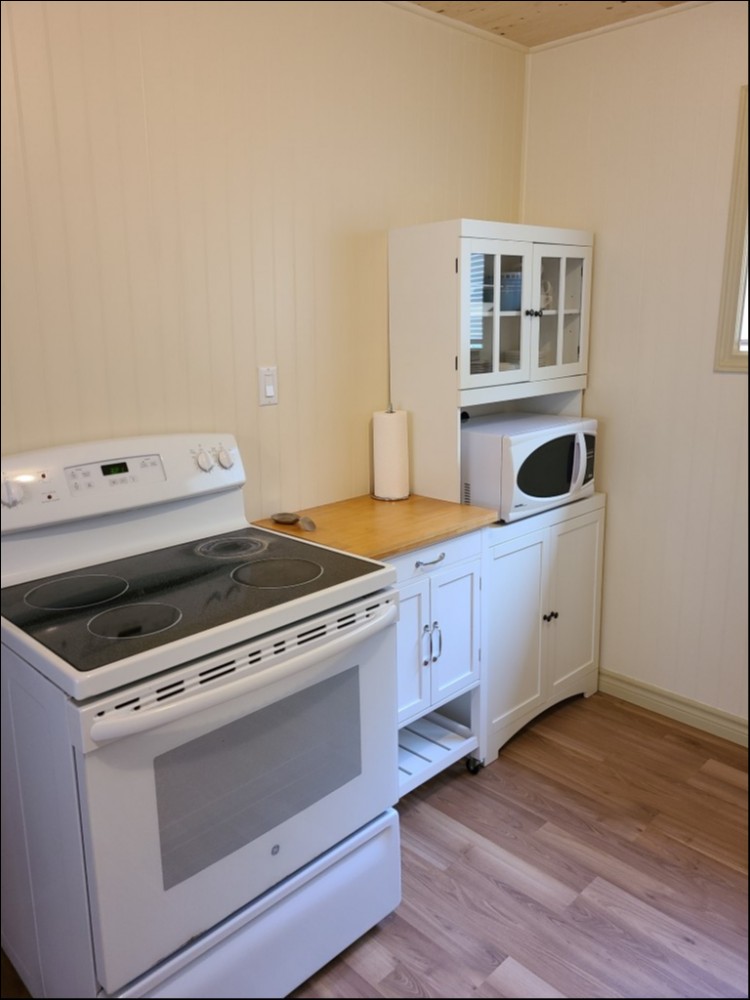 BACK BAY ESTATES, Trent Lakes, Ontario, Canada
