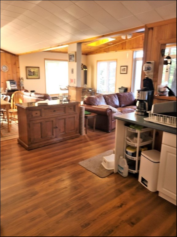 ., Trent Lakes, Ontario, Canada