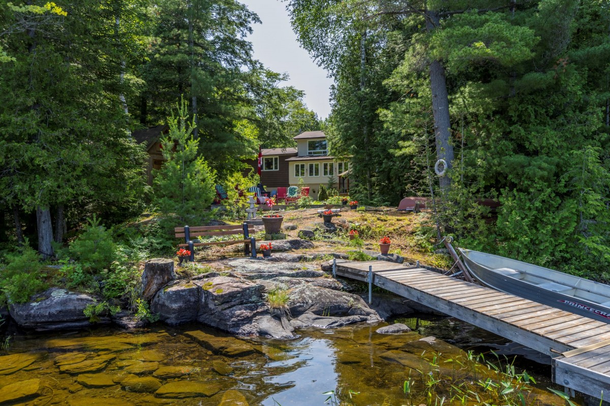 CREGO LAKE ROAD, Kinmount, Ontario, Canada