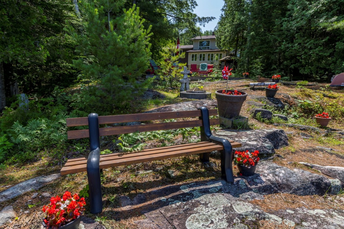 CREGO LAKE ROAD, Kinmount, Ontario, Canada