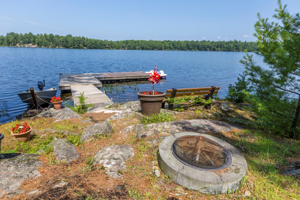 CREGO LAKE ROAD, Kinmount, Ontario, Canada