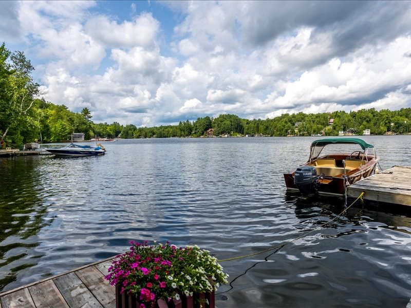 CRYSTAL LAKE ROAD, Trent Lakes, Ontario, Canada