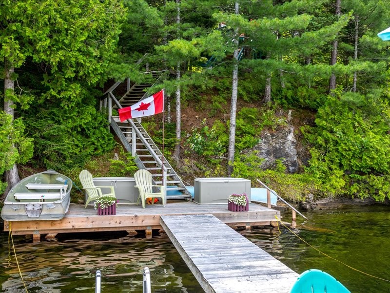 CRYSTAL LAKE ROAD, Trent Lakes, Ontario, Canada