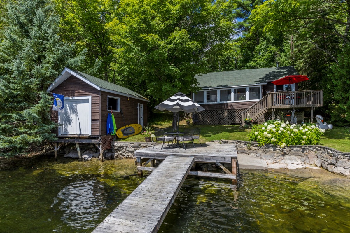 93 WEST CLEAR BAY ROAD, Trent Lakes, Ontario, Canada