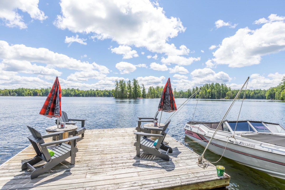 93 WEST CLEAR BAY ROAD, Trent Lakes, Ontario, Canada