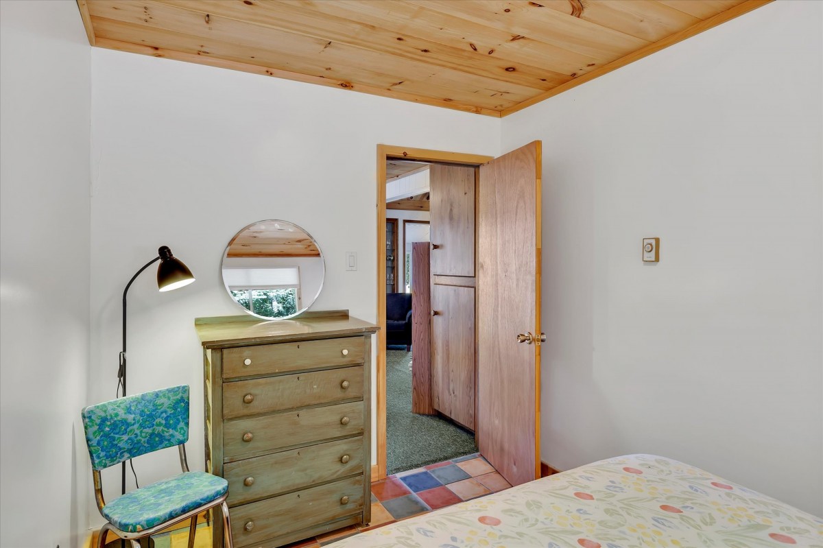 93 WEST CLEAR BAY ROAD, Trent Lakes, Ontario, Canada