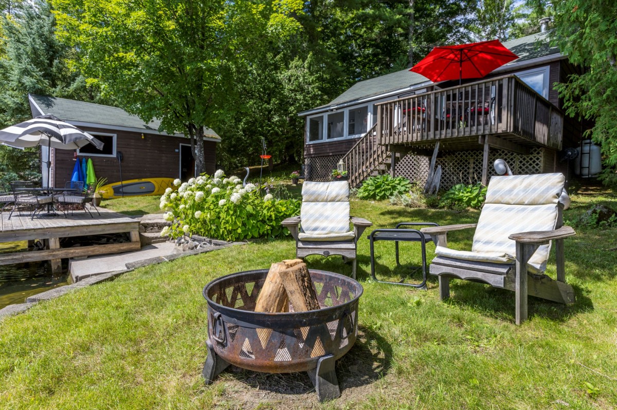 93 WEST CLEAR BAY ROAD, Trent Lakes, Ontario, Canada