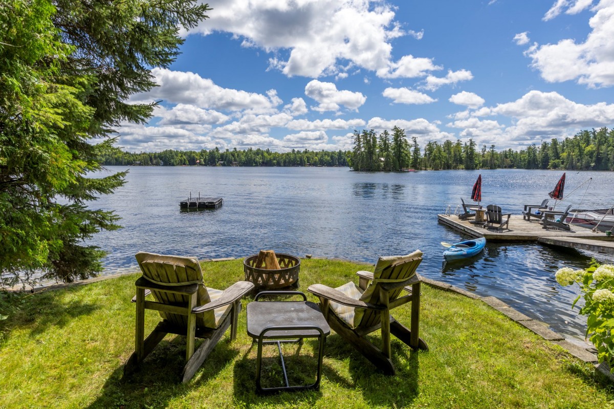 93 WEST CLEAR BAY ROAD, Trent Lakes, Ontario, Canada