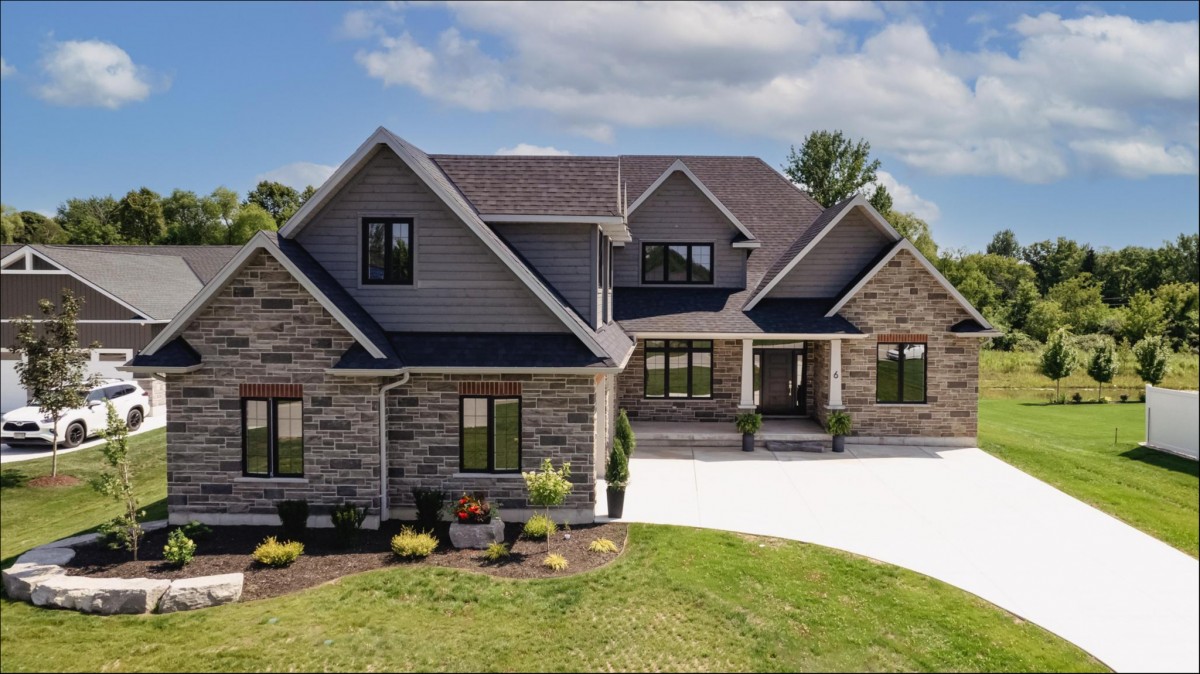 6 Fawn Creek Lane, Bayfield Ontario