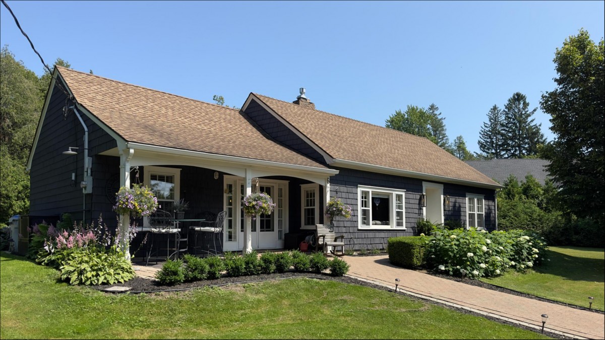 6 Tuyll Street, Bayfield Ontario, Canada