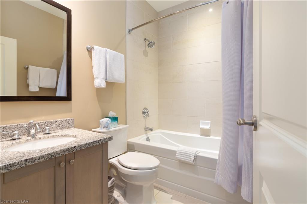 1869 MUSKOKA 118 W Road Unit# G103, Bracebridge, Ontario, Canada