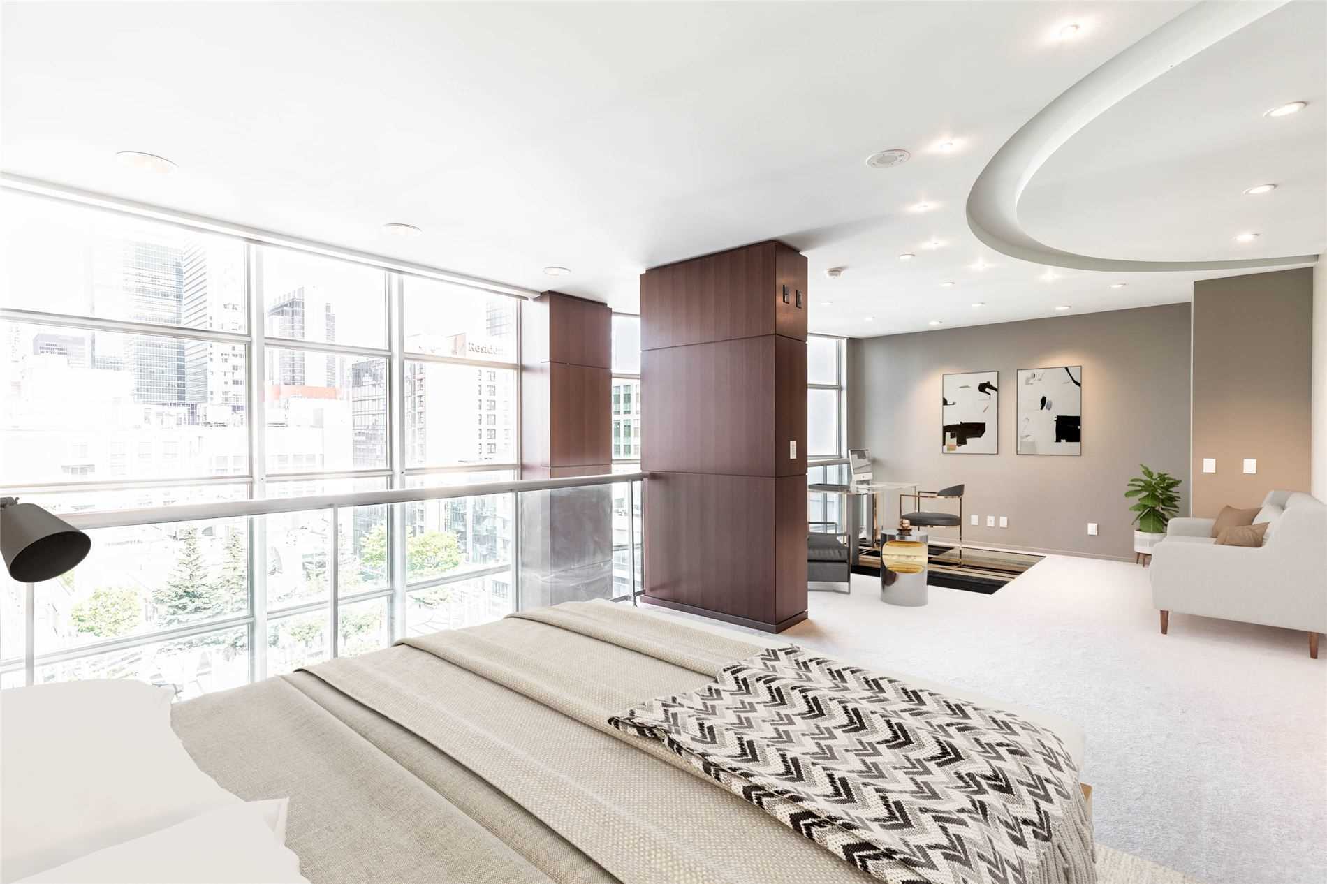 36 Blue Jays Way, Toronto, Ontario, Canada