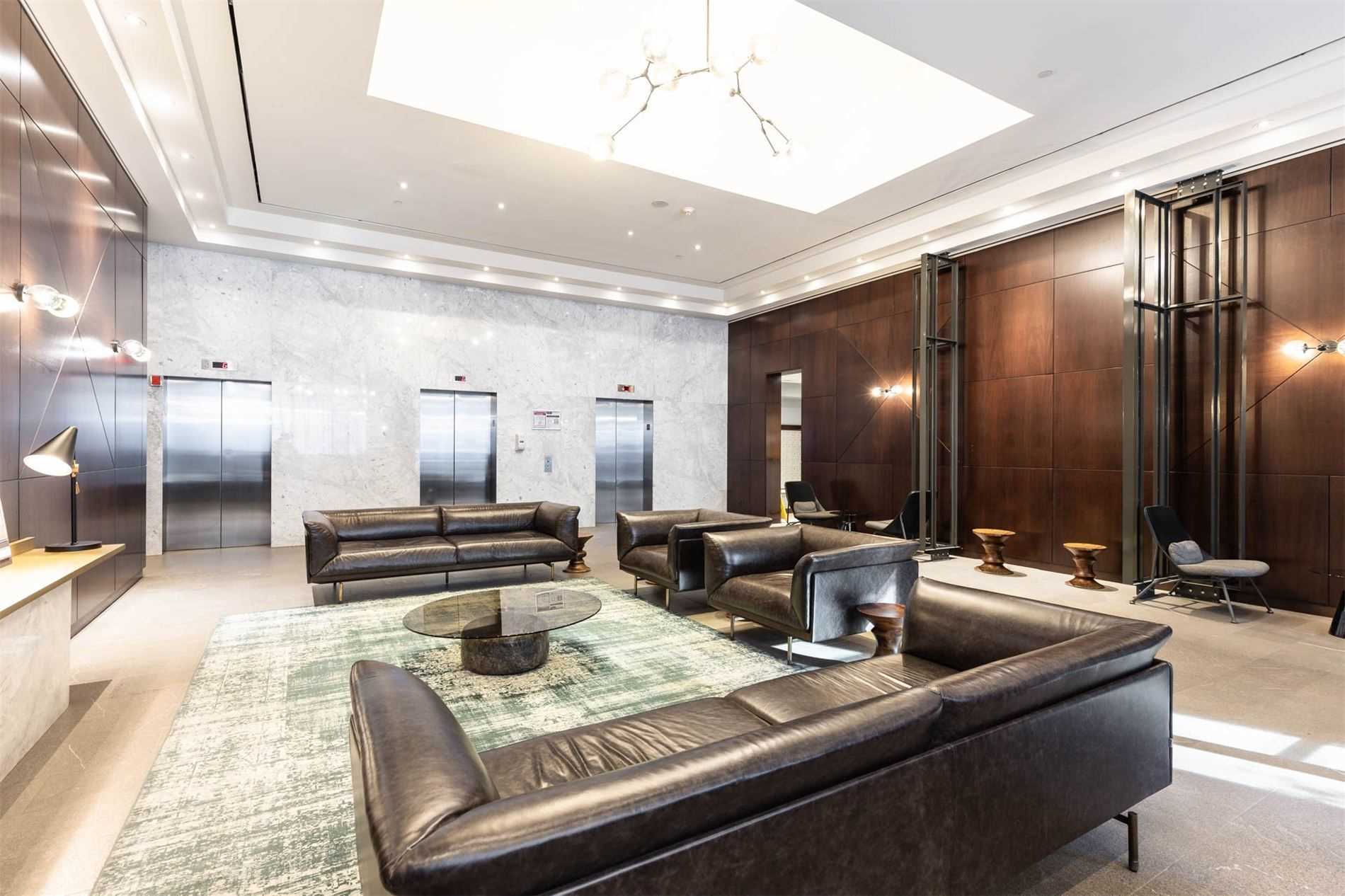 36 Blue Jays Way, Toronto, Ontario, Canada